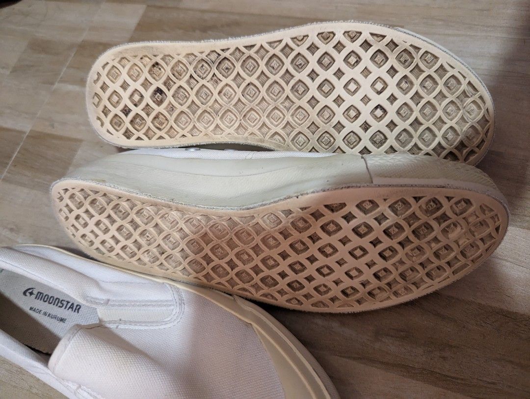Moonstar white sneakers 250 for 2 (Category: Sneakers) located in Pasig City. Submitted by miaochoa (Listing ID 1234270001, Image 3). Description: 250 for 2 moonstar slip-on sneakers moonstar canvas sneakers.