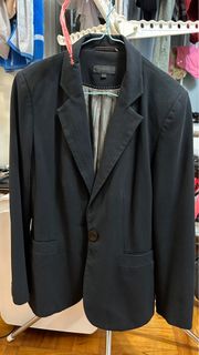 （分類：）位於 。 由 royl.declutter 提交（商品編號 1234419881，圖片 1）。簡介： 。