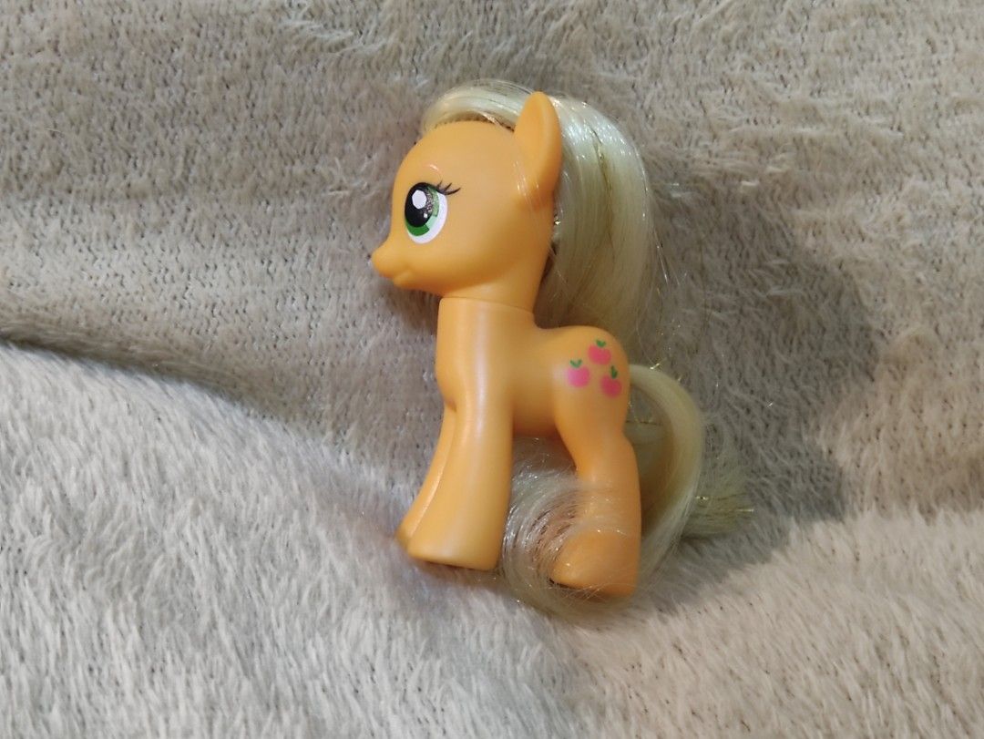 My Little Pony Apple Jack on Carousell