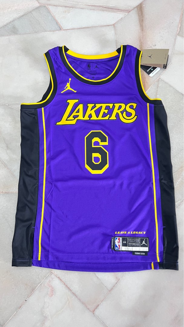 BNWT Authentic Nike Men's NBA Lakers 2019/20 City Edition Swingman Jersey -  L, Men's Fashion, Activewear on Carousell