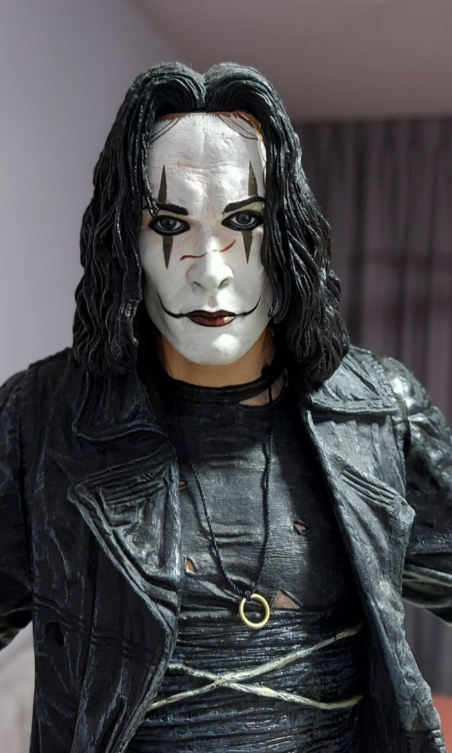 Eric draven the crow 18 inch figure deals