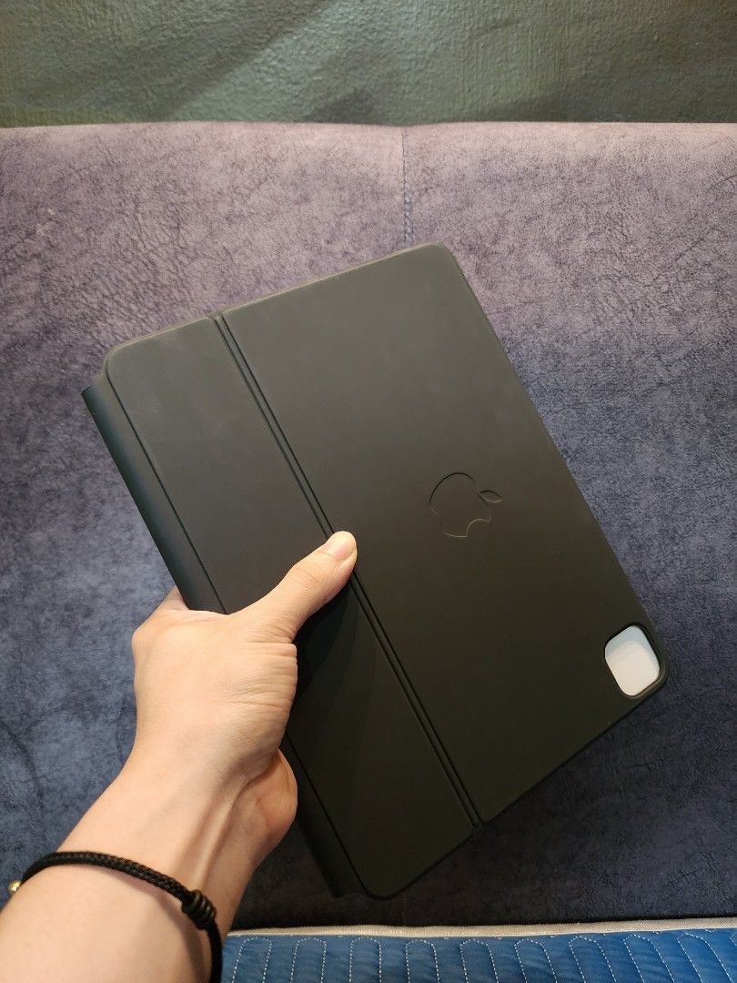 NEW Apple Magic Keyboard 2023 for iPad Air / iPad Pro 11, Mobile Phones