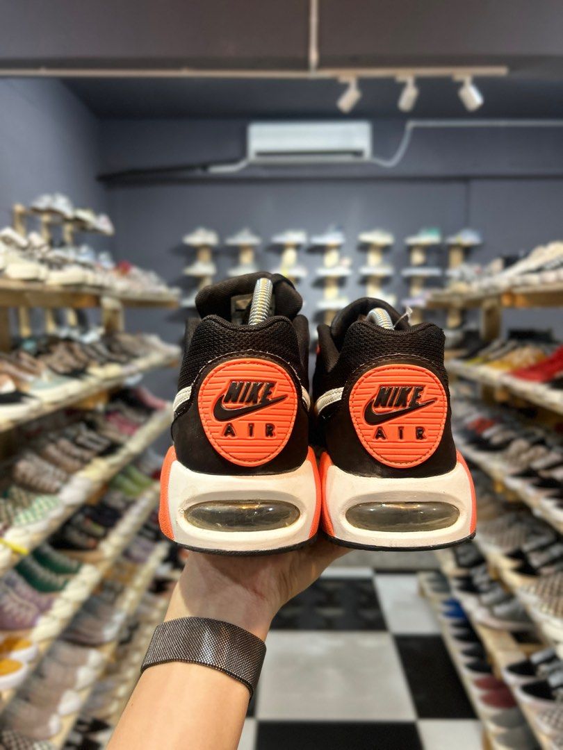 Nike air ivo black on sale