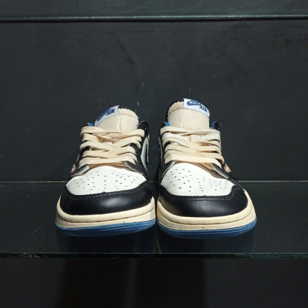 travis scott nikes low