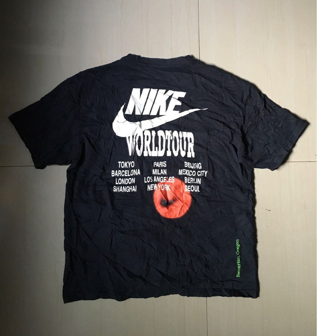 resorts world nike shop