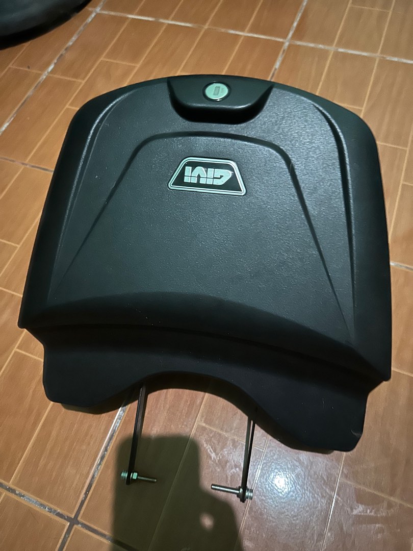 givi center box for raider 150