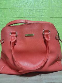 (Category: ) located in . Submitted by xesbaggage (Listing ID 1234374625, Image 1). Description: .