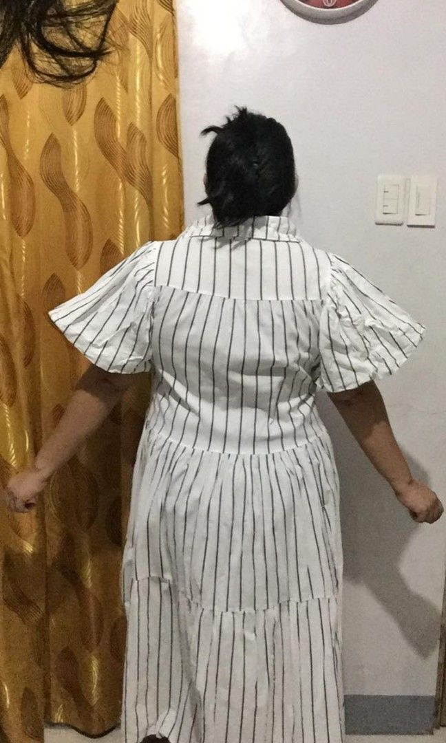 Plus Size Stripe White Dress XXL (Category: Dresses) located in Pasig City. Submitted by chillax25 (Listing ID 1234364504, Image 3). Description: PLUS SIZE DRESS 2XL Almost Brandnew sinukat lang Bought for 350 Payment Thru Gcash Shipping via Gogo Express SF Fee is depends on the location.