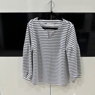 PRELOVED BAJU ATASAN STRIPES BIRU PUTIH MADE IN JAPAN