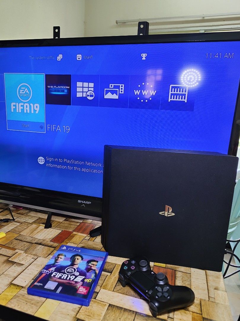 Ps4 pro 1tb with fifa19