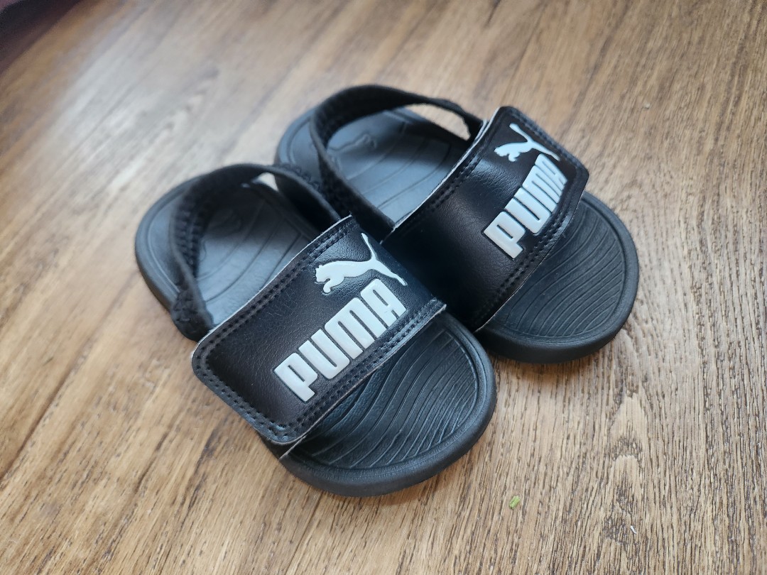 Puma deals flip flops