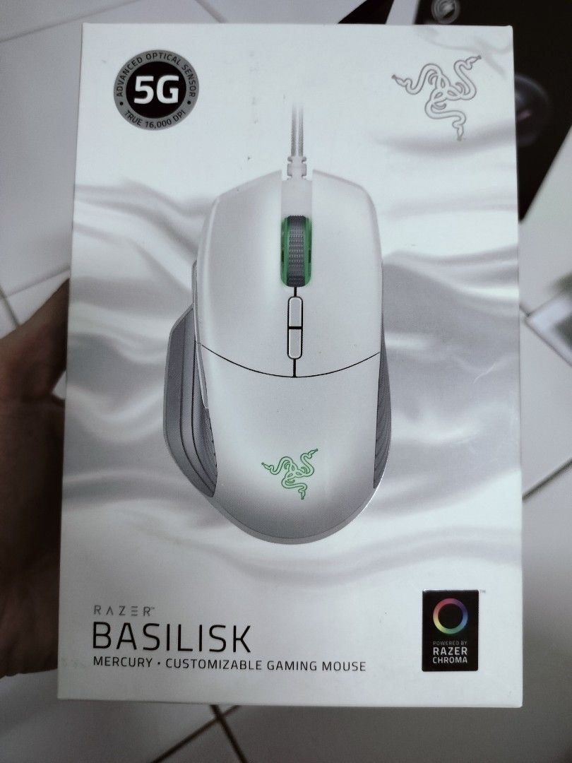 NEW Razer Basilisk Gaming Mouse Mercury edition