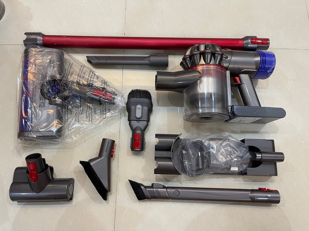 Refurb Dyson V8 Fluffy cordless vacuum, TV & Home Appliances, Vacuum