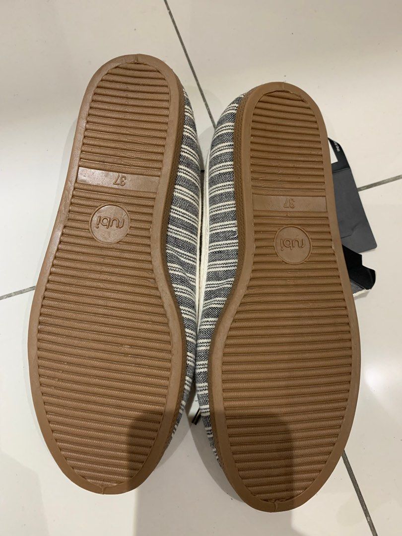 slip on rubi shoes