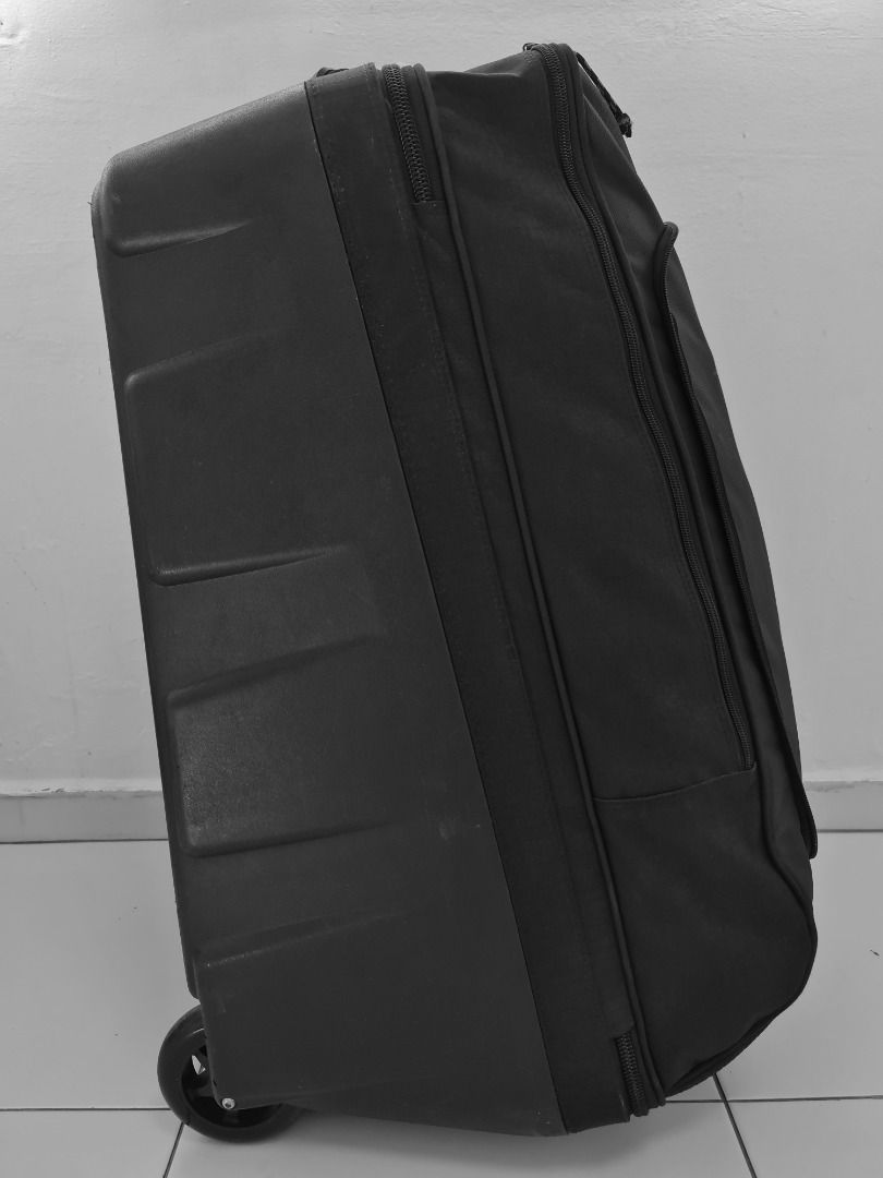 Scubapro Dive'N Roll Bag WITHOUT Removable Backpack, Hobbies & Toys