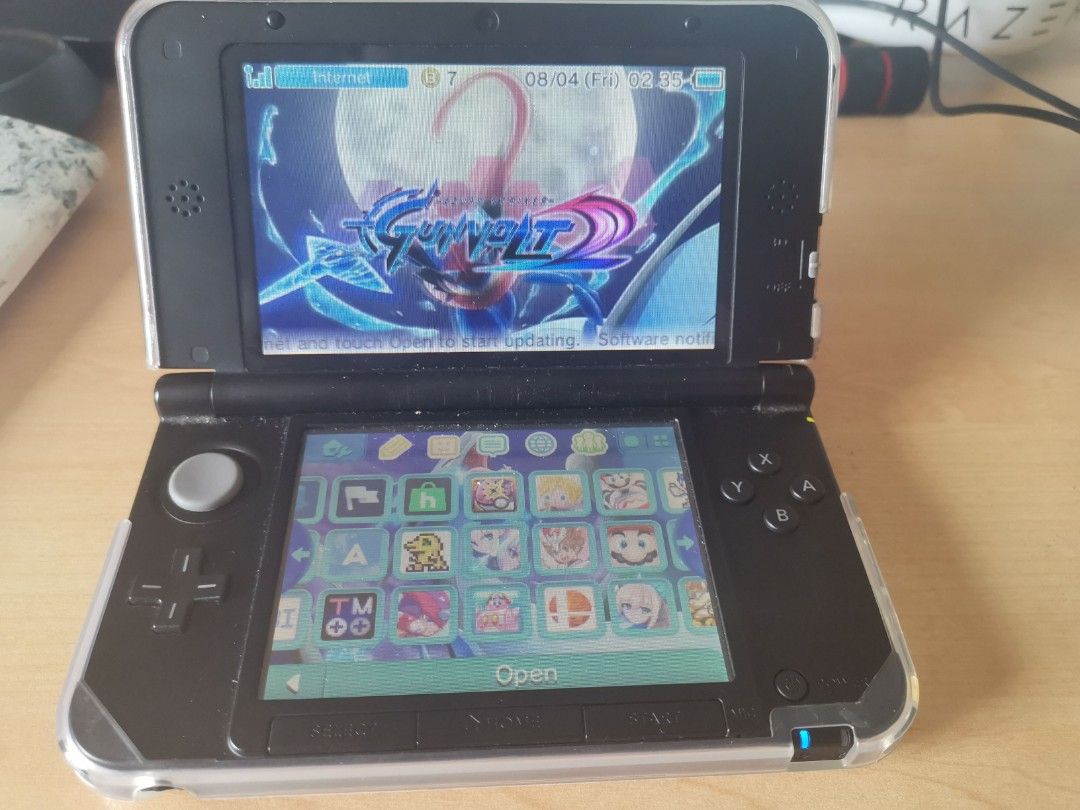 Selling used jailbroken Nintendo 3ds Xl