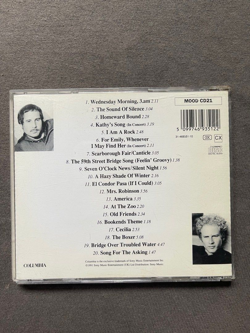SIMON GARFUNKEL the definitive SIMON and GARFUNKEL, Hobbies & Toys