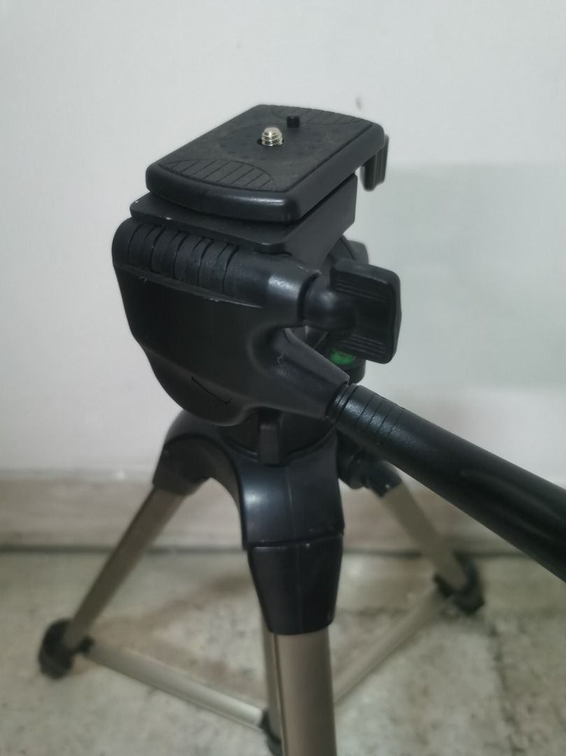 SLIK U9000 Tripod with Tripod mount adapter, Photography, Photography