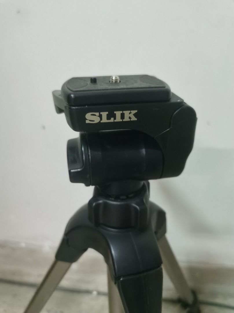SLIK U9000 Tripod with Tripod mount adapter, Photography, Photography