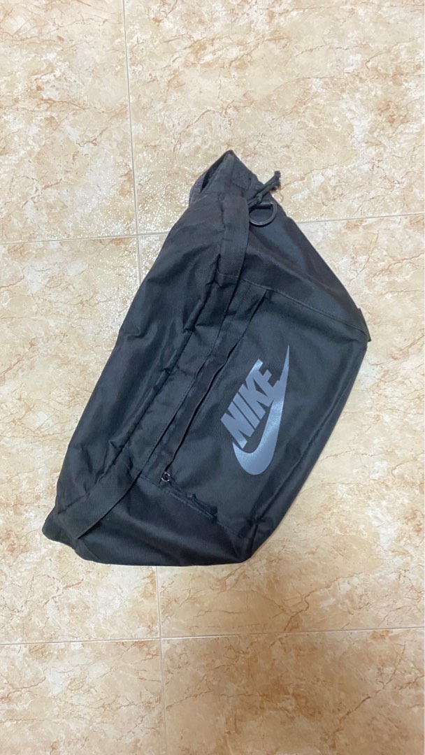 Nike hotsell bag shoulder