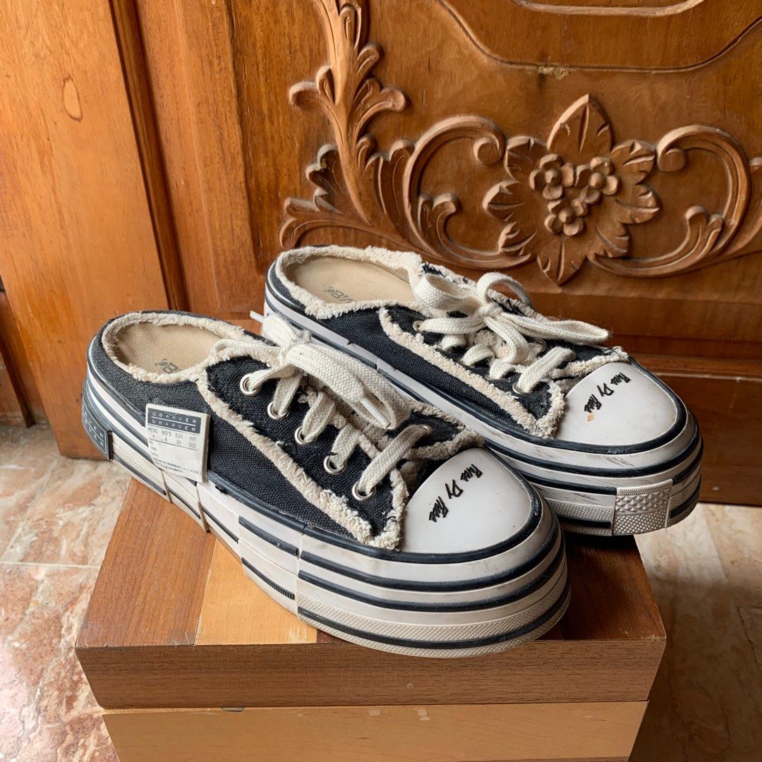 Slip on shoes (Category: Sneakers) located in Laoag. Submitted by helpmedeclutter001 (Listing ID 1234294279, Image 1). Description: Euro 38 po yung size Bought online for Php500 and selling it for Php250. Used with care, selling it now kasi natambak na lang Mop: bdo/gcash/cod Mod: shopee check out.