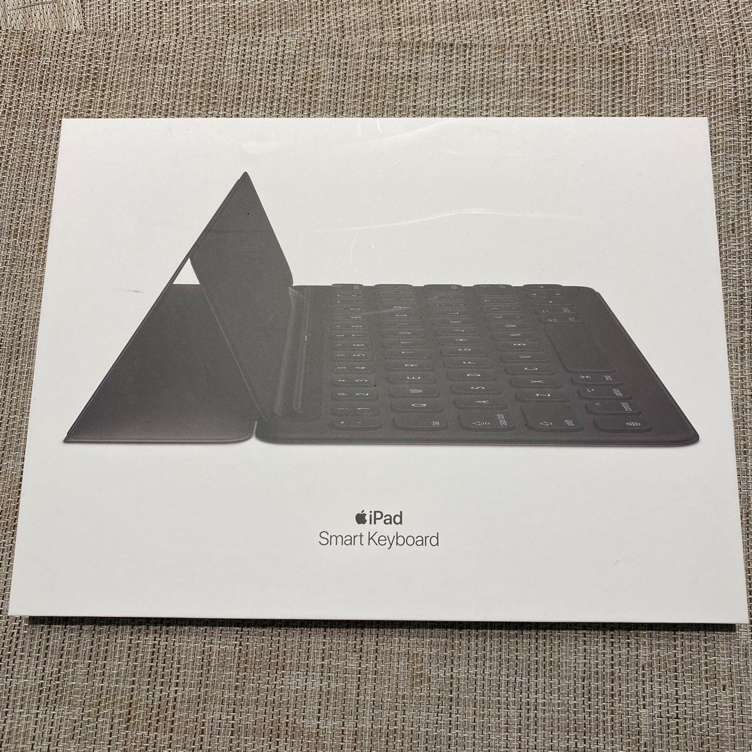 Smart Keyboard (for iPad Gen 7, 8, 9), Mobile Phones & Gadgets, Tablets, iPad on Carousell
