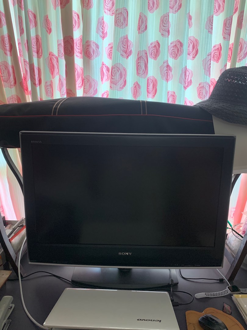 Sony Bravia 32” LCD TV 打機之選／租樓必備。型號：KLV-32S200A。連