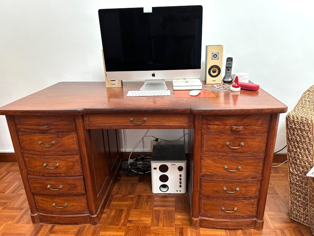 Stylish Office desk made of very solid Indian Rosewod, Sheesham and