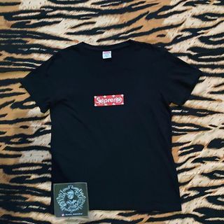 Supreme tee