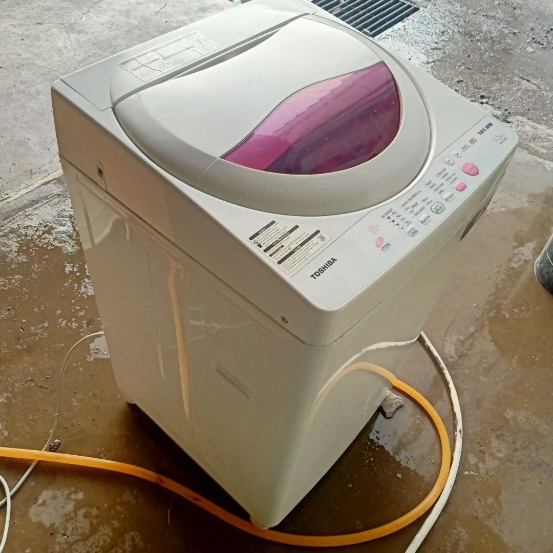 Toshiba new model washing machine 99new 100good working, TV & Home