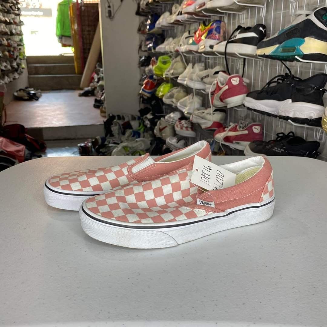 Vans Slip On LV, Women's Fashion, Footwear, Sneakers on Carousell