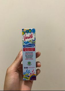(Kategori: ) berada di . Dikirim oleh hallodeaaa (ID iklan 1234388070, Gambar 1). Deskripsi: .
