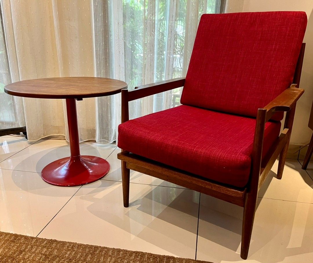 Vintage Style Coffee Table, Furniture & Home Living, Furniture, Tables