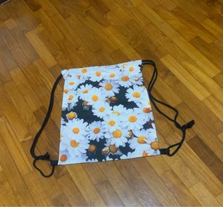 (Category: ) located in . Submitted by qsumairaa (Listing ID 1234375168, Image 1). Description: .
