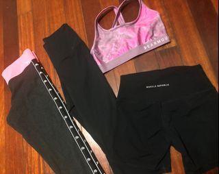 Woman’s medium activewear