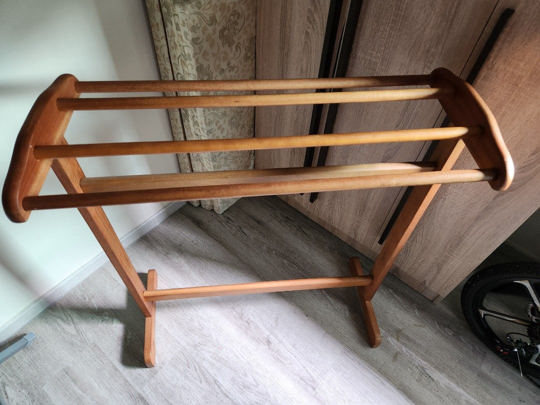 Wooden hanging rack, Furniture & Home Living, Home Improvement