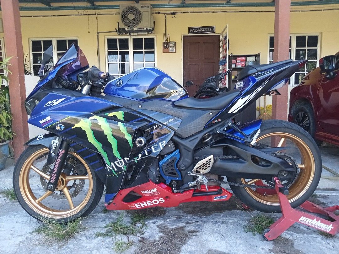 Yamaha yzf y15 shop