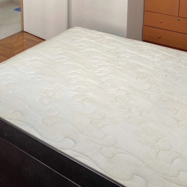 10 Inch Spring Mattress Firm Queen Mattress + Queen Bed Frame