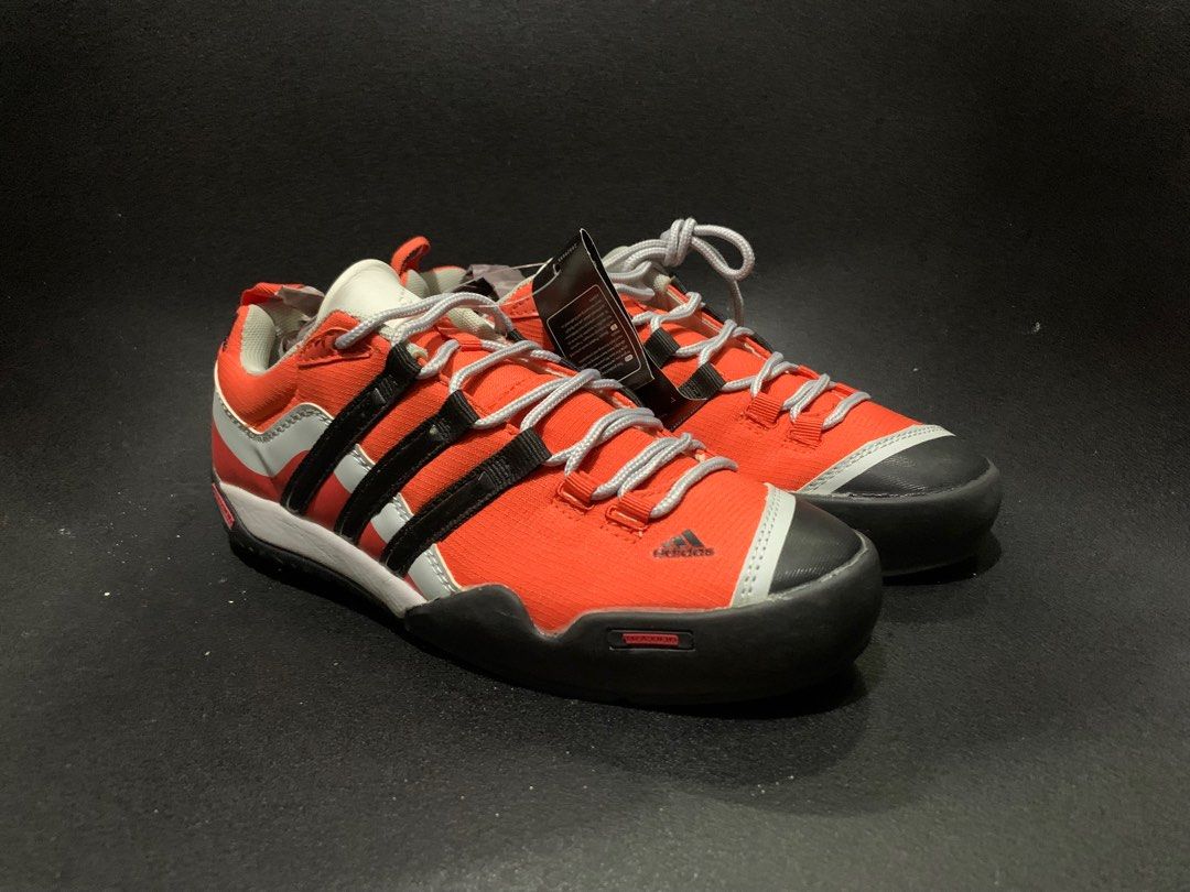 Adidas traxion running store