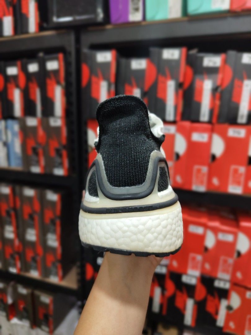 Adidas 2025 size 19