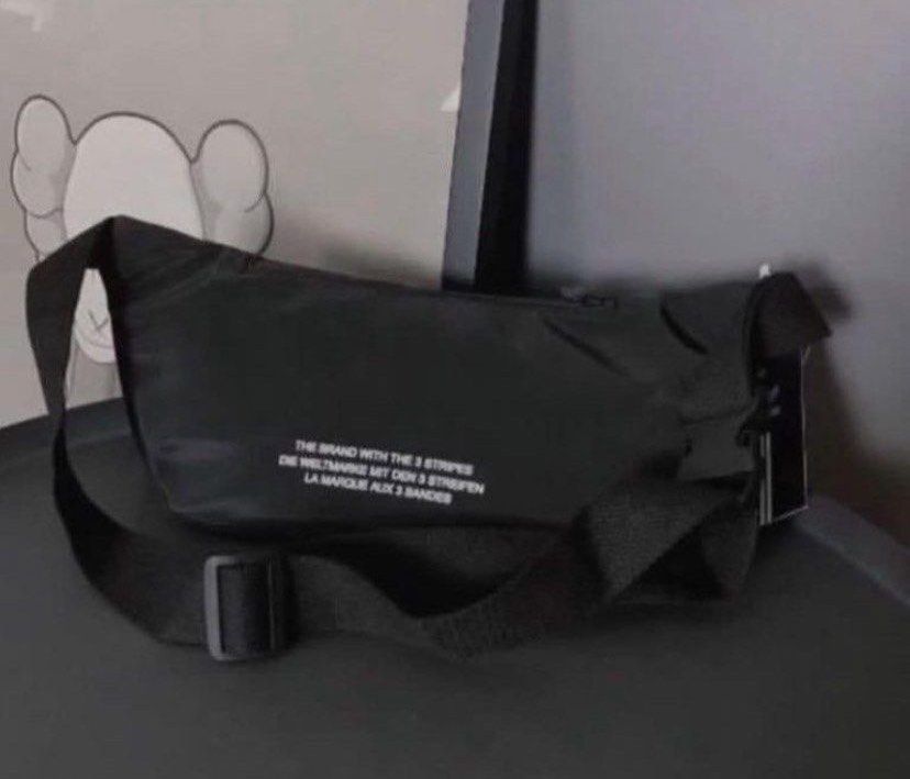Chest discount bag adidas