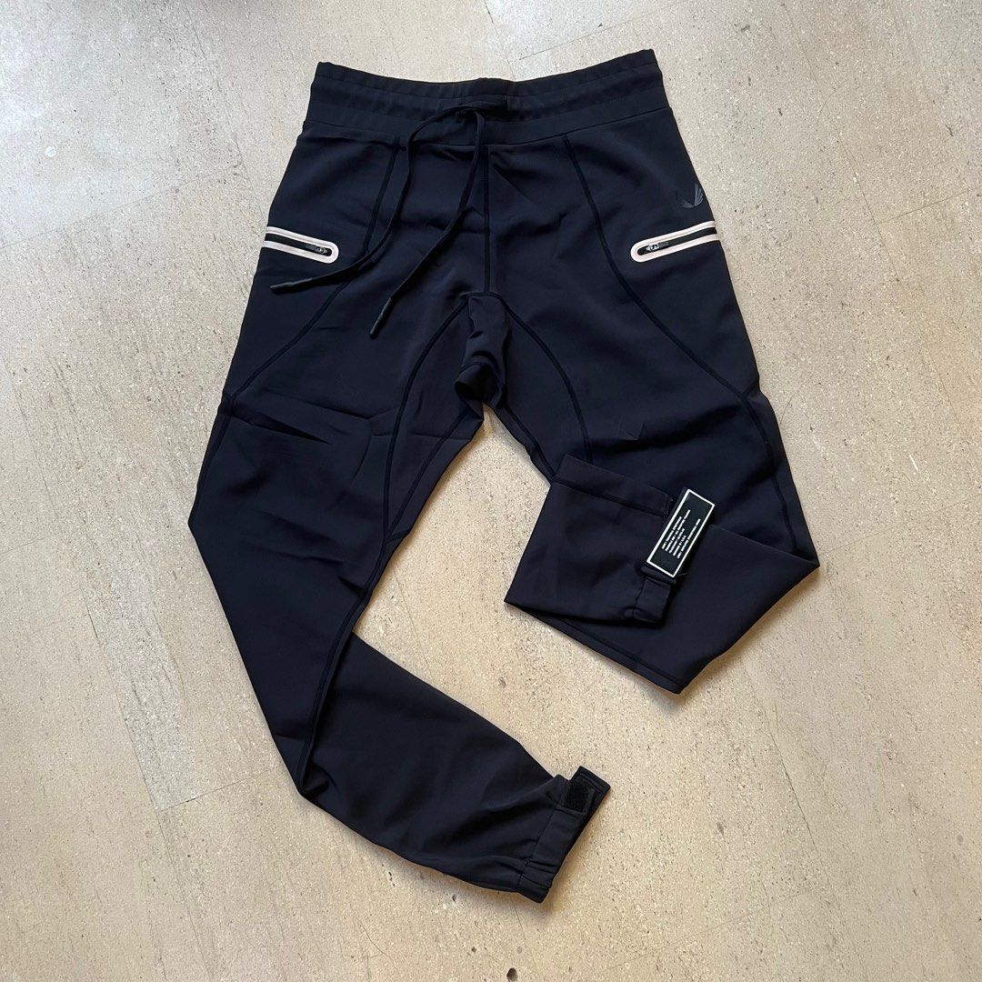 Aesthetic store revolution joggers