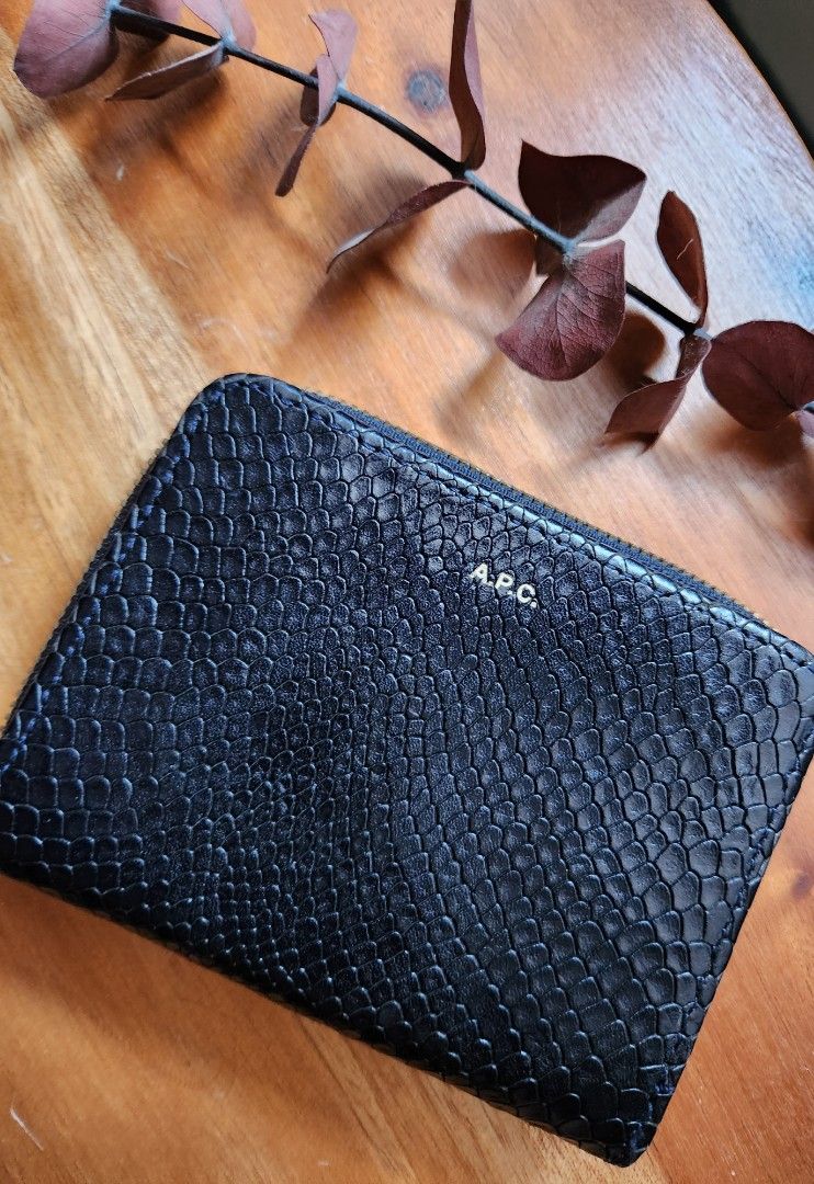 APC Paris Ella bag, Luxury, Bags & Wallets on Carousell