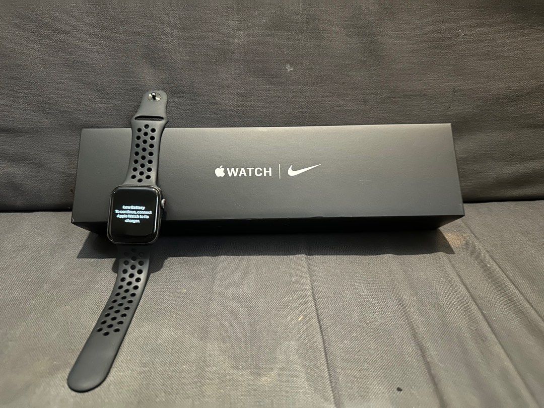 Iwatch series 5 best sale nike
