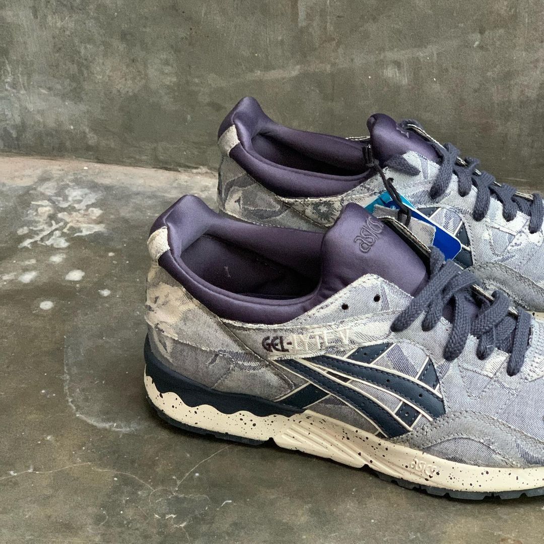 Asics gel lyte on sale v floral denim