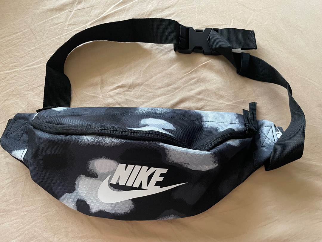 Authentic NIKE belt bag for sale 🏷️, Men's Fashion, Bags, Belt bags ...