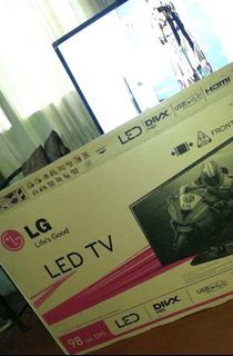 Selling this EXTRA flat screen - 39" LG LED DIVX HD USB  Flatscreen for ONLY 10K🛒
(bought for 32K)