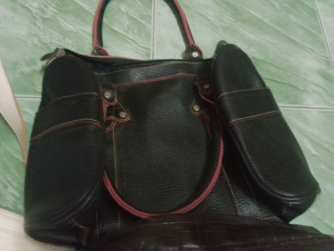 Beg tangan terpakai satu beg hnya 20 rngit, Luxury, Bags & Wallets on ...