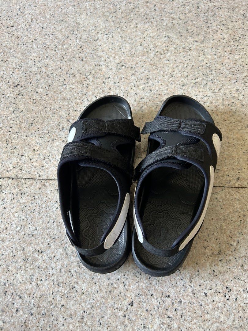 Girl nike sandals on sale
