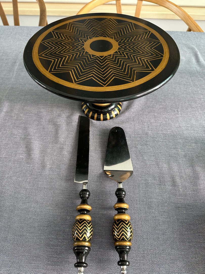 BN Cake Stand, Knife & Server, Furniture & Home Living, Kitchenware